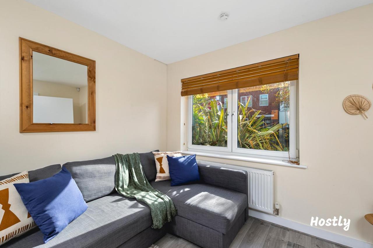 Apartment Puffin Way - Comfortable, Spacious House With Parking *