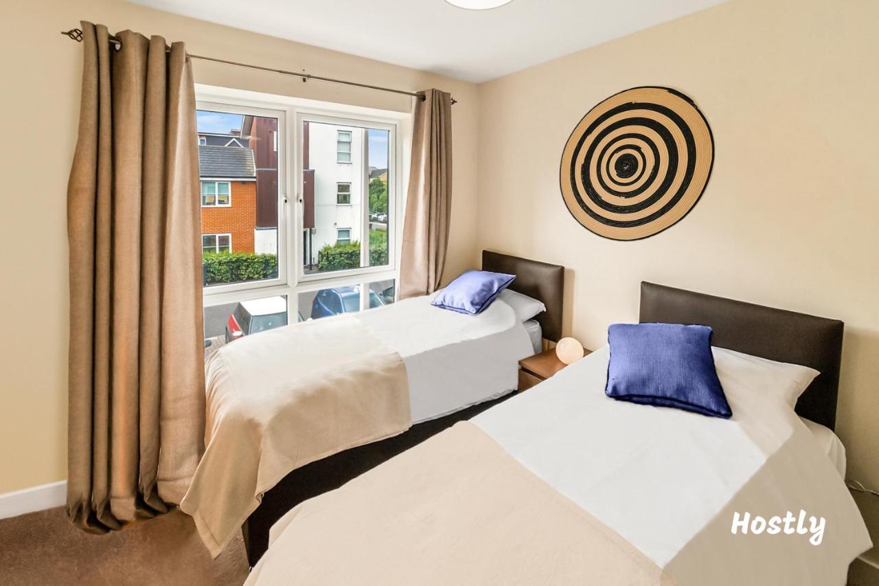 Puffin Way - Comfortable, Spacious House With Parking Apartment Reading